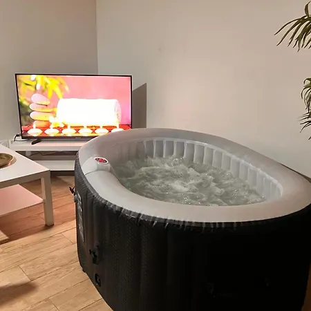 B16 Jacuzzi 5 Etoile Par Dengous * Bondy